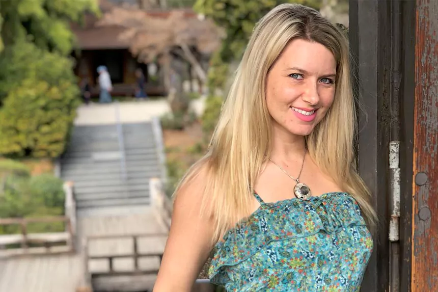 Anikka Albrite net worth 2026 career and earnings overview